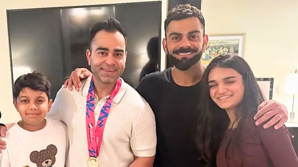 Sport : Virat Kohli के नक्शेकदम पर चल रहा है उनका भांजा आयुष, मशहूर कोच से ले रहा है क्रिकेट की ट्रेनिंग #INA Sport : Virat Kohli के नक्शेकदम पर चल रहा है उनका भांजा आयुष, मशहूर कोच से ले रहा है क्रिकेट की ट्रेनिंग #INA