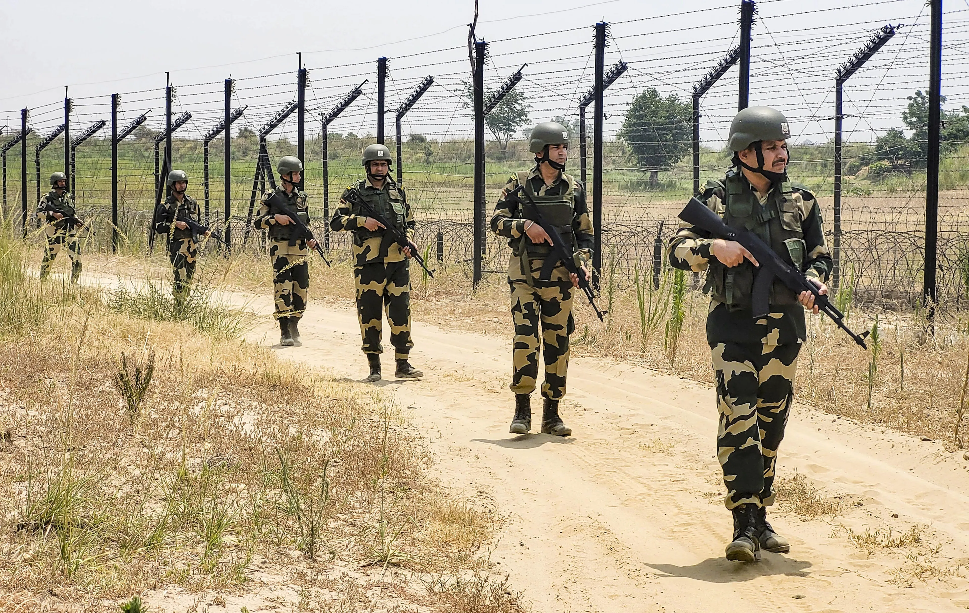 BSF deploys 2 more battalions in Jammu to check Pakistani infiltration |  External Affairs Defence Security News - Business Standard