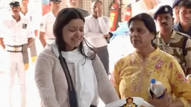 Pahalgam: Himanshi Narwal, Indian navy officer's widow trolled after peace  appeal