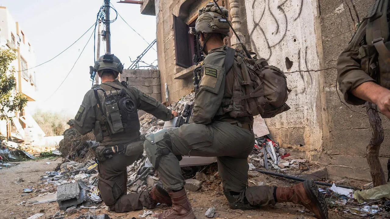 Israeli army faces growing dissent: 'I will never again serve under this  government'