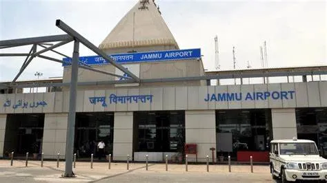 India shoots down 8 Pakistani missiles after attack on Jammu Airport