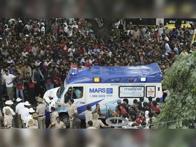 Bengaluru stampede: Karnataka CM Siddaramaiah says '50-60 died in Kumbh  Mela but I didn't criticise' amid backlash - The Economic Times