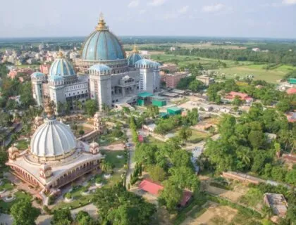 Sri Mayapur Chandrodaya Mandir- Info, Location, Architecture