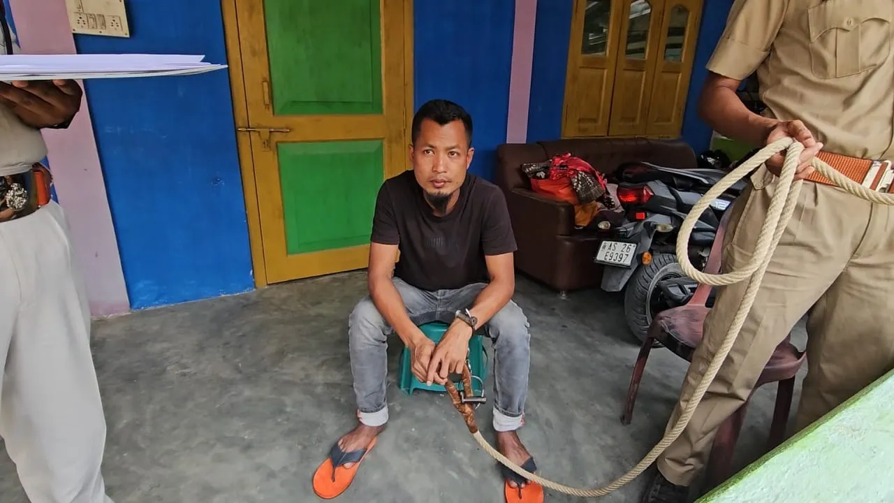 বহিঃৰাজ্যৰ পৰা সামগ্ৰী কঢ়িওৱা বাহনত চুৰিঃ কেইবাখনো জিলাৰ অপৰাধী চক্ৰক উৎখাত
