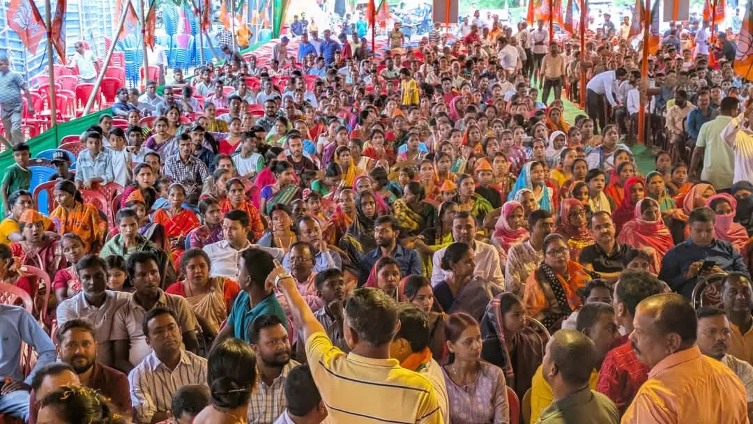 মন্দিৰত পূজা, অৰ্চনাৰে কাছাৰ বিজেপিয়ে আৰম্ভ কৰিলে পঞ্চায়ত নিৰ্বাচনৰ প্ৰচাৰ অভিযান