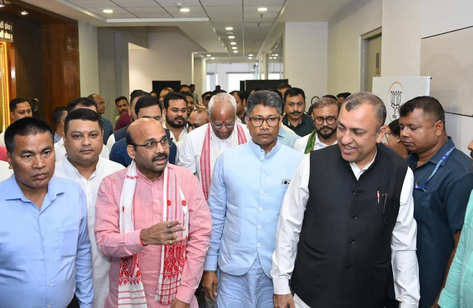 পীযুষ হাজৰীকাৰ দাবীঃ পঞ্চায়ত নিৰ্বাচনত বিজেপিয়ে বিপুল সংখ্যক আসন লাভ কৰিব...