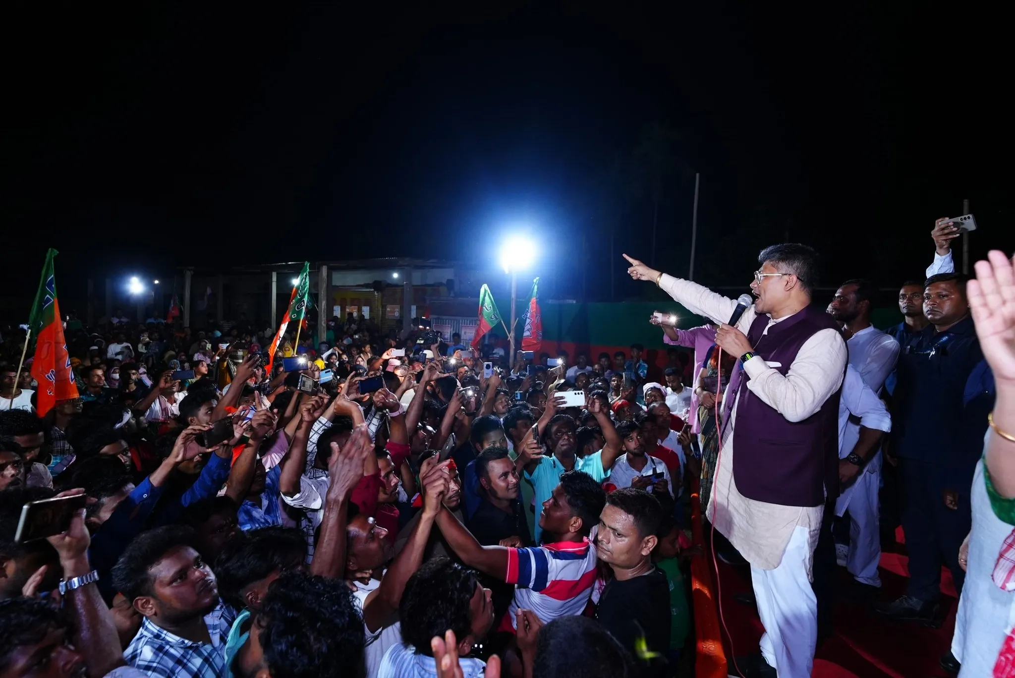 চামগুৰিৰ ছাইদৰীয়াত দ্বিতীয়খন সভাত অংশগ্ৰহণ মন্ত্ৰীগৰাকীৰ
