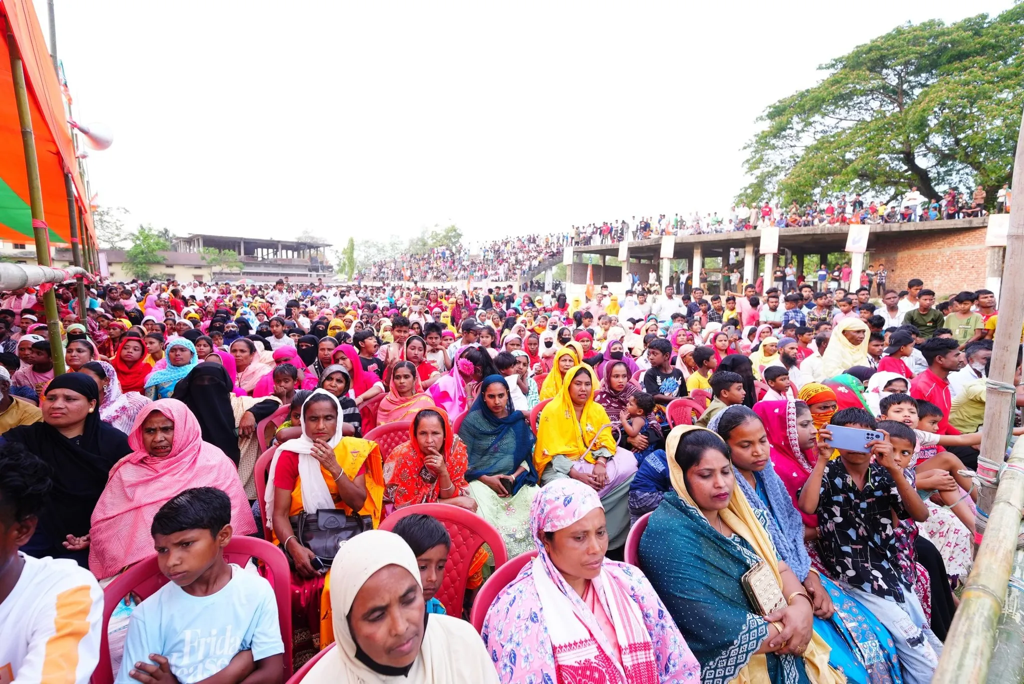  চামগুৰিৰ কাৱৈমাৰী উচ্চতৰ মাধ্যমিক বিদ্যালয় খেলপথাৰত 'বিজয় সংকল্প সমাৱেশ