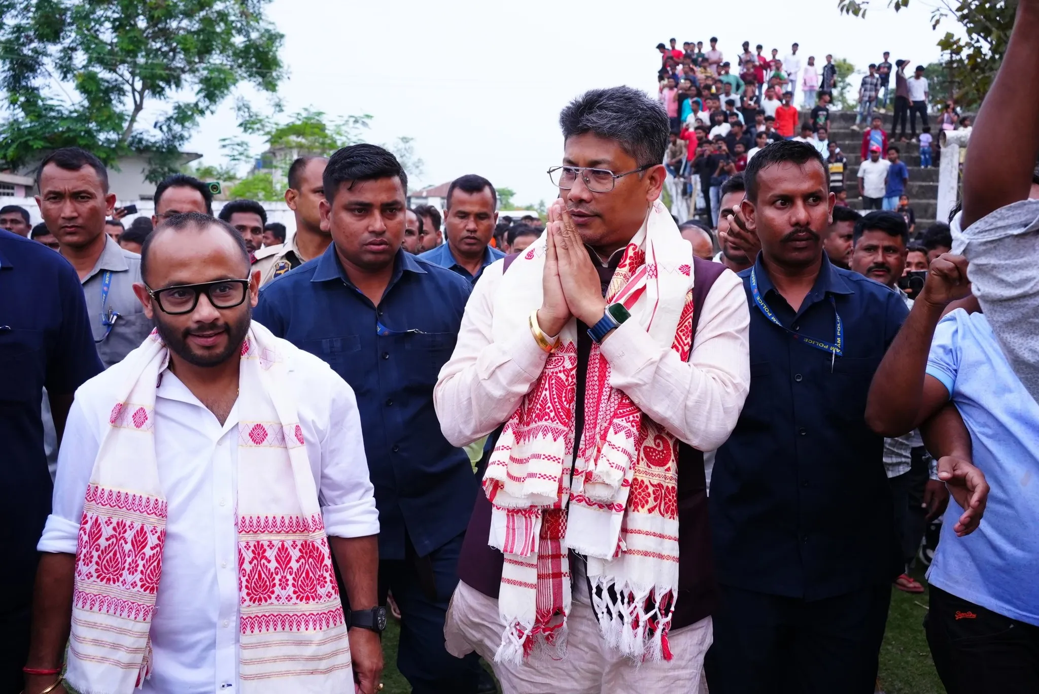  চামগুৰিৰ কাৱৈমাৰী উচ্চতৰ মাধ্যমিক বিদ্যালয় খেলপথাৰত 'বিজয় সংকল্প সমাৱেশ