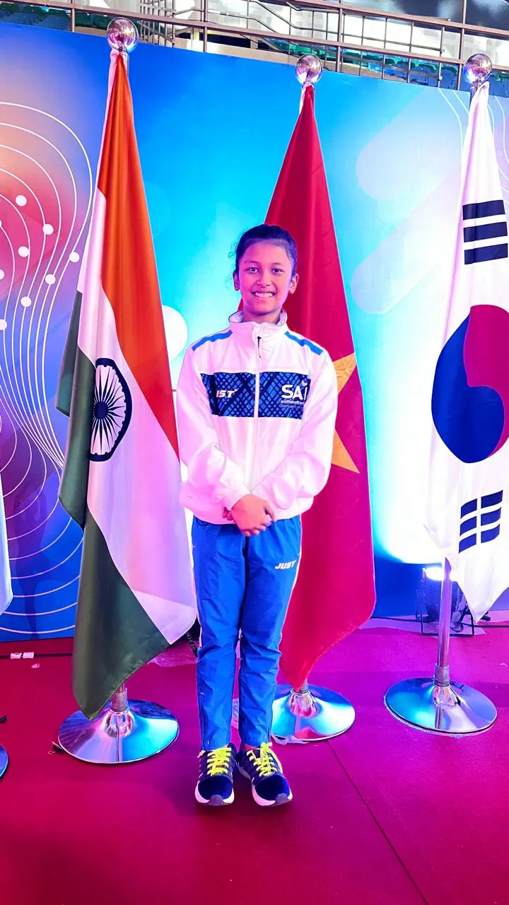  দুটাকৈ সোণৰ পদক লাভ 