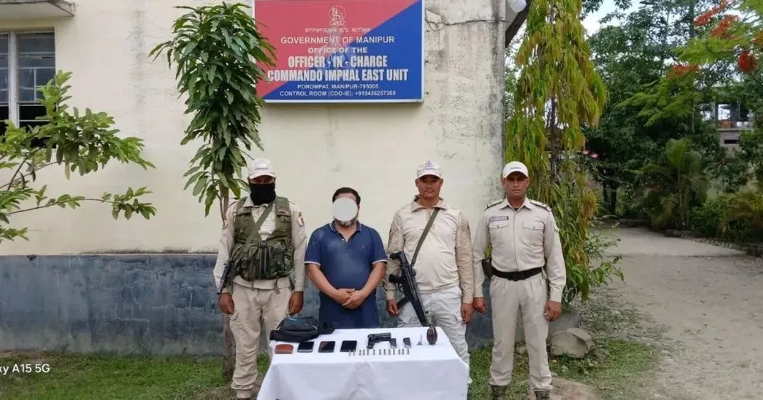 অশান্ত মণিপুৰত ১২ উগ্ৰপন্থীসহ বুজণ পৰিমাণৰ অত্যাধুনিক অবৈধ মাৰণাস্ত্ৰ জব্দ...