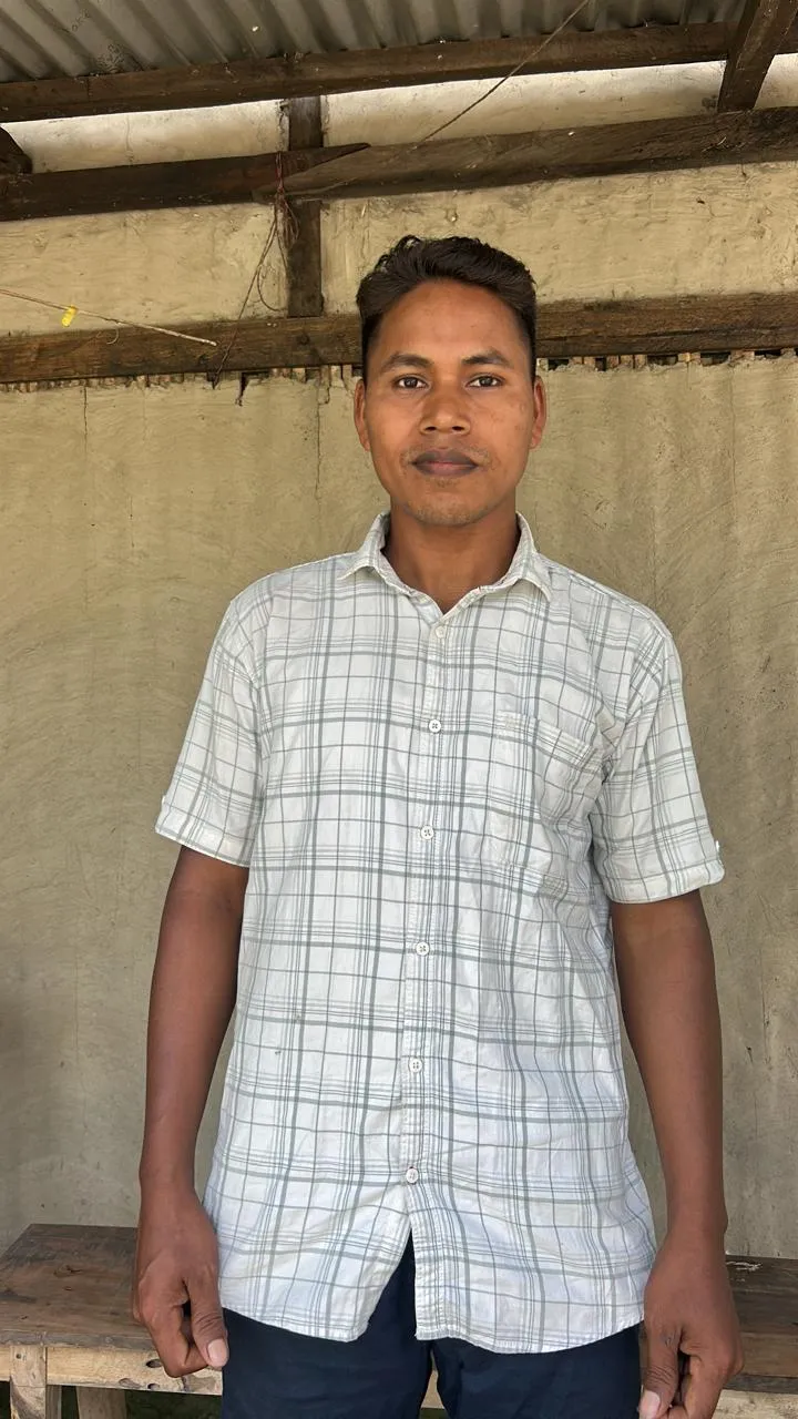 হাতী দাঁতৰ সৈতে চাৰি চোৰাং চিকাৰিক গ্ৰেপ্তাৰ চিৰাং আৰক্ষীৰ....
