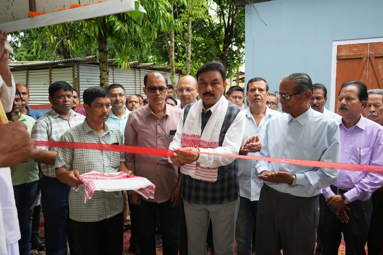 পাটাছাৰকুছি প্রেছ ক্লাবৰ বৰ্দ্ধিত ৰূপত পুনৰ নিৰ্মিত কার্যালয় ভৱনৰ উদ্বোধন