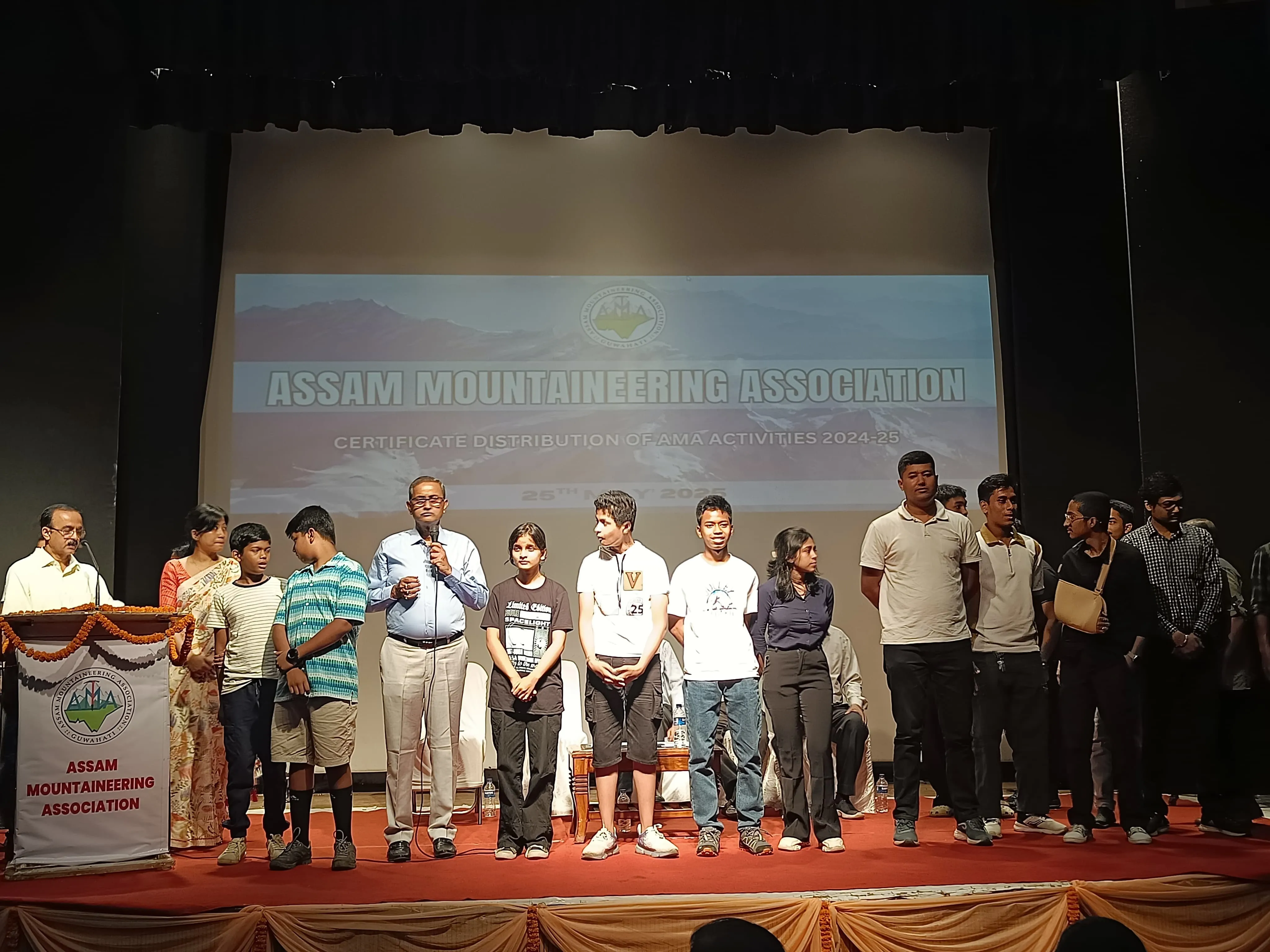 ১০০ দিনত ২৫ টা শৃংগ আৰোহণৰ এক বৃহৎ অভিযানৰ লক্ষ্য অসম পৰ্বতাৰোহণ সন্থাৰ