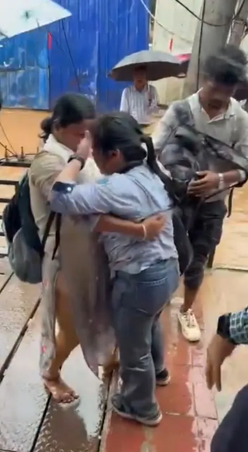 নাই খাদ্য, নাই খোৱা পানী, বন্ধ ব্যৱসায়ঃ গুৱাহাটীত এইসকলো অসহায়...
