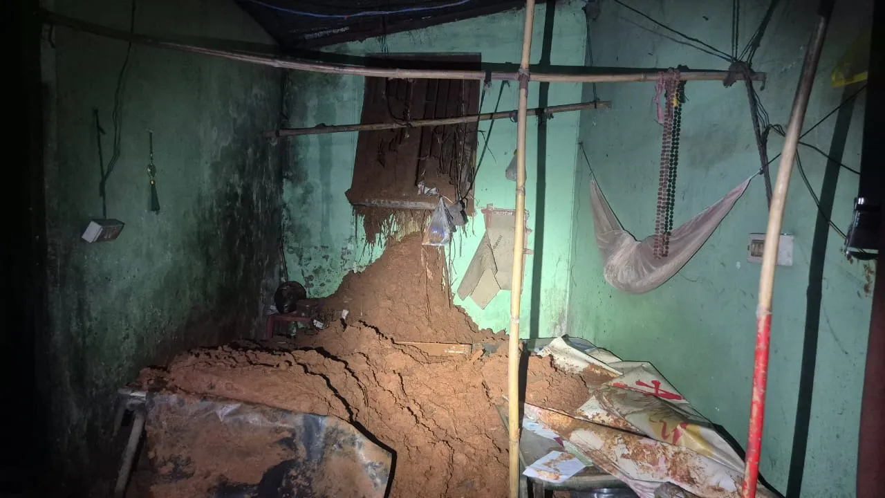 মহানগৰীৰ পানীখাইতিত ভয়ংকৰ ভূমিস্খলন