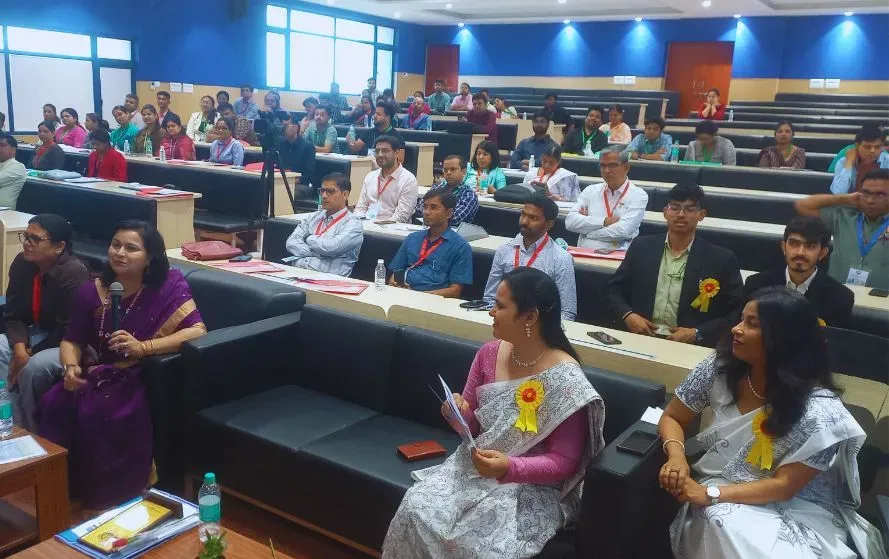 Bhopal AIIMS 3-D Printing Modeling Machine (1)