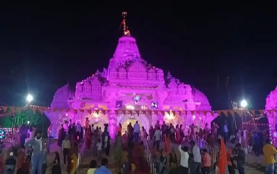 Dongargarh Bamleshwari Temple