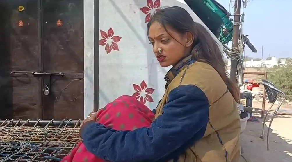 Mahakumbh Viral Girl Monalisa