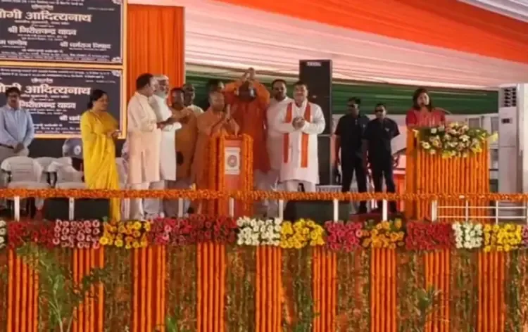 UP Ambedkar Nagar CM Yogi laid foundation stone projects worth Rupees 1184 crore zxc
