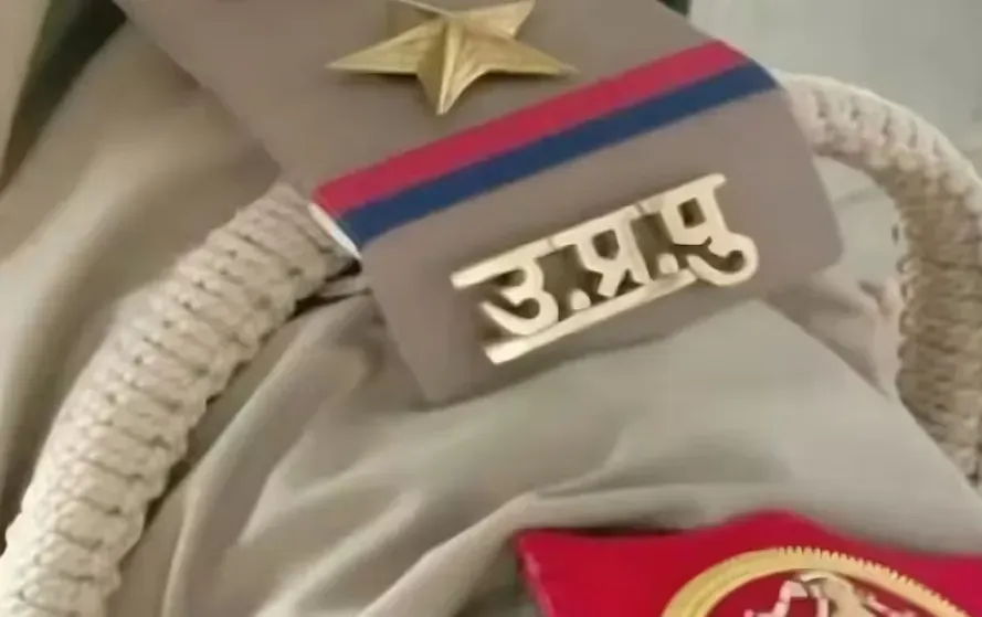 UP Lucknow two IAS 18 pcs officers transfer zxc