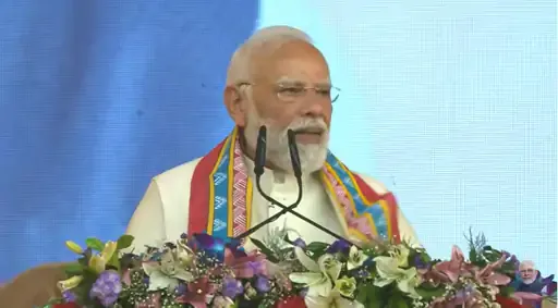 पीएम बोले-भाई-बहनी, लइका, सियानों को हाथ जोड़ कर जय जोहर।