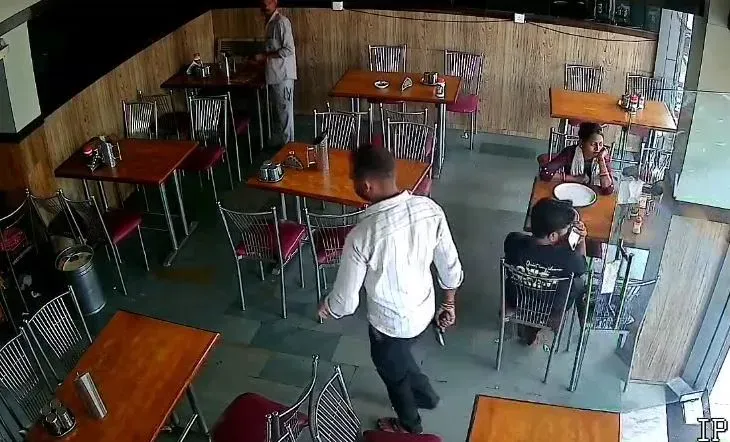 jabalpur hotel firing