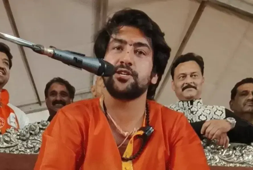 pandit dhirendra krishna shastri (1)