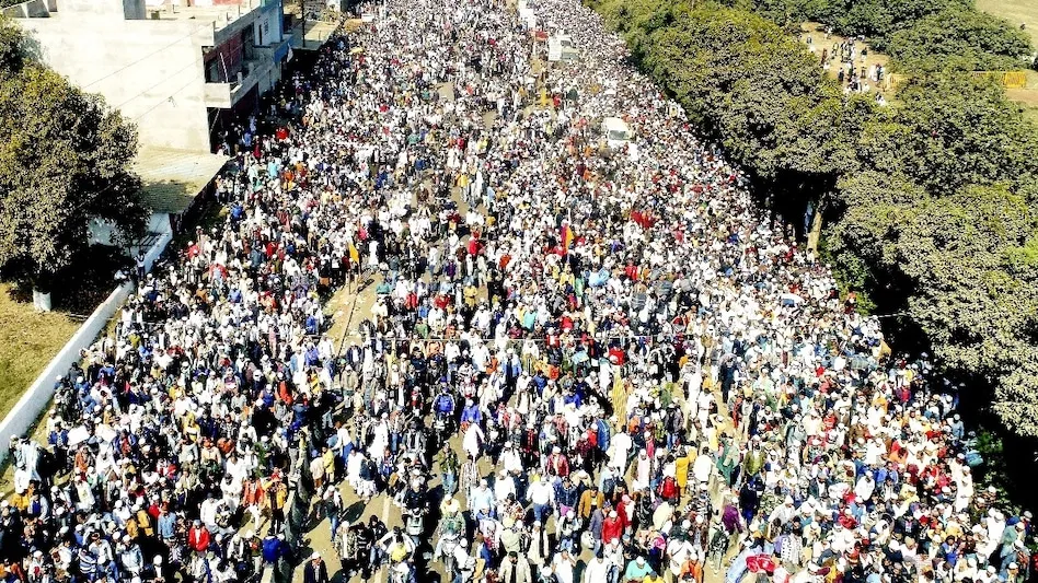 भोपाल का इज्तिमा... लाखों की भीड़ और अनगिनत दुआएं, जानिए कैसा होता है अमन और इंसानियत का सबसे बड़ा मेला - million muslims gather at bhopal for ijtema from november 14 to