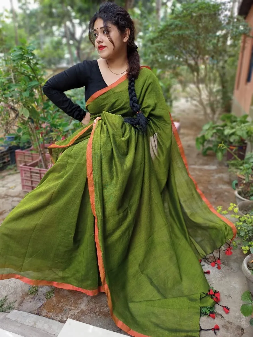 6 m (with blouse piece) Casual Wear Light Lime Plain Khadi Saree