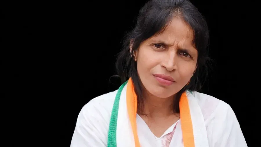 दुर्ग: महिला कांग्रेस कार्यकर्ता ने खुद को लगाई आग