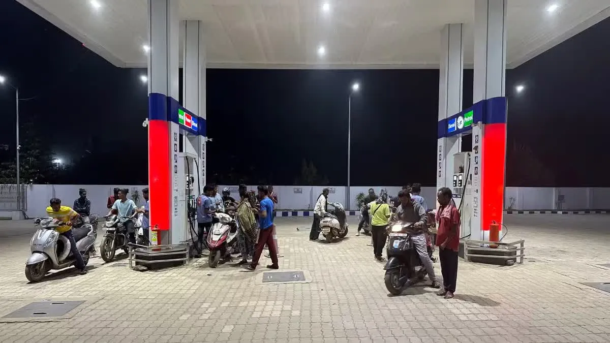 रायपुर में 1 सितंबर से हेलमेट को लेकर बड़ी सख्ती, एसोसिएशन चलाएगा 'नो हेलमेट, नो पेट्रोल' अभियान