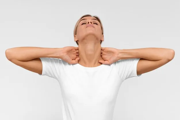 Free photo front view of woman doing physiotherapy exercises for neck