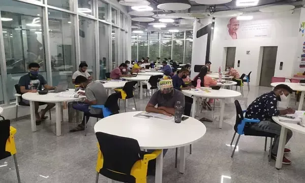 Raipur News: राजधानी के नालंदा परिसर में फ्री-इंटरनेट की स्पीड अब डबल,  मुख्यमंत्री की घोषणा पर त्वरित अमल... | Raipur News: Free internet speed  now doubles in Nalanda campus of the capital, immediate implementation of  Chief Minister's announcement...