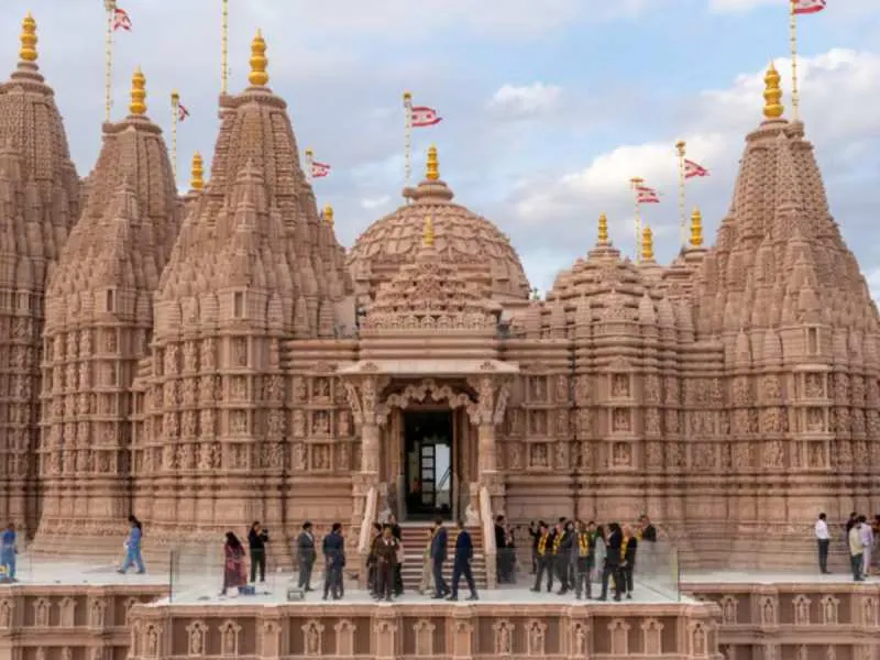 Rajasthan artisans made Hindu Temple in Abu Dhabi PM Modi inaugurate on 14 February | Hindu Temple in Abu Dhabi: राजस्थान के कारीगरों ने UAE में बनाया भव्य हिंदू मंदिर, इस दिन