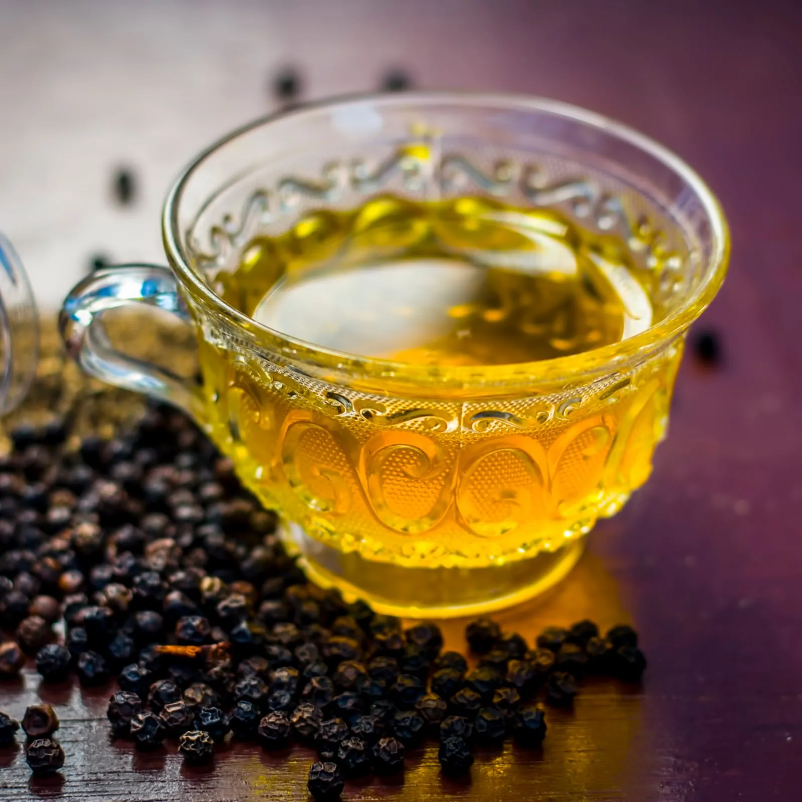 कभी पी है काली मिर्च की चाय? मूड बूस्‍ट करने के साथ वजन भी करती है कम -  health news black pepper tea health benefits kali mirch ki chai how to make