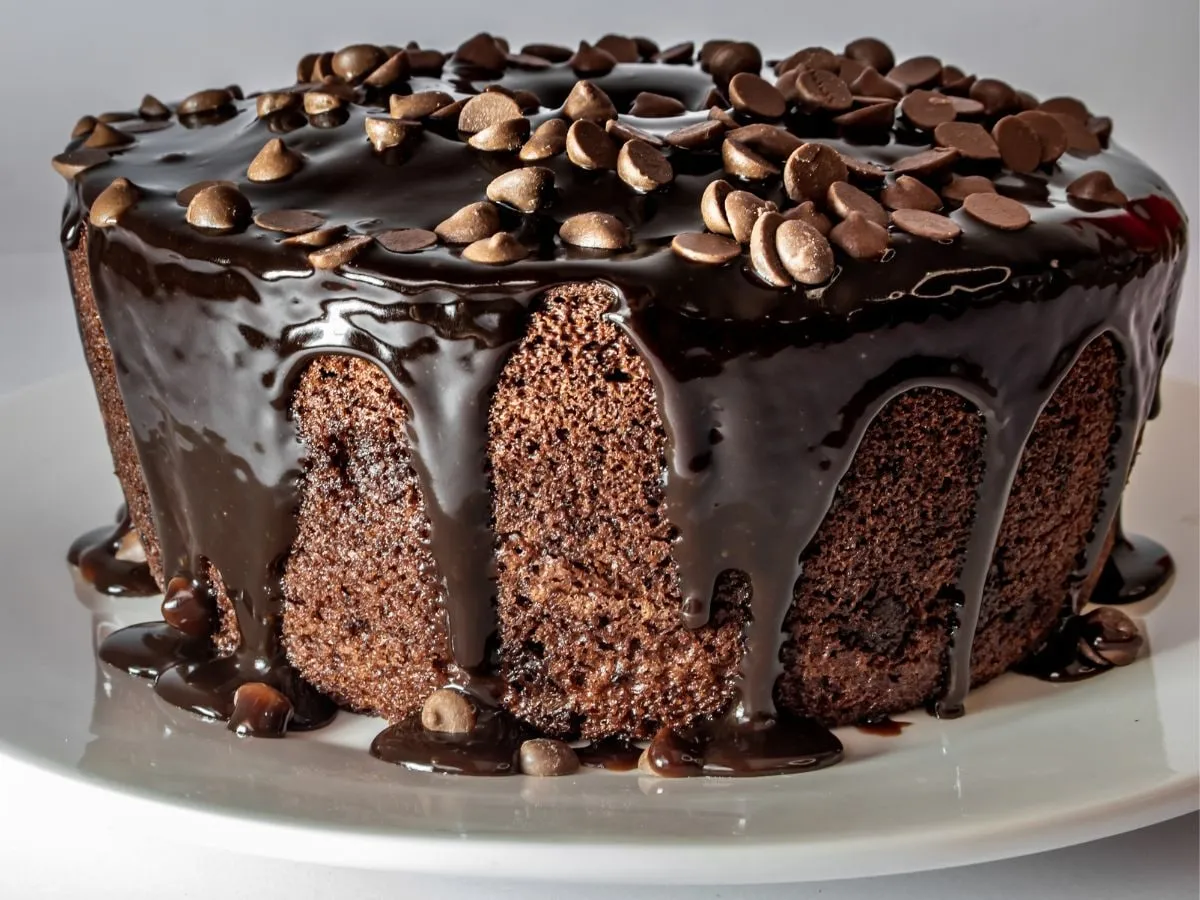 Eggless Chocolate Cake Recipe