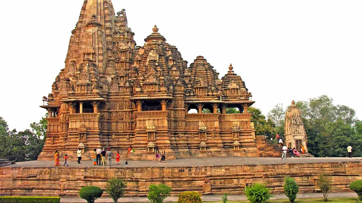 Famous Hindu Temples Of Khajuraho| खजुराहो में स्थित हिन्दू मंदिर| Khajuraho  Me Maujud Hindu Mandir | religious hindu temples in khajuraho | HerZindagi