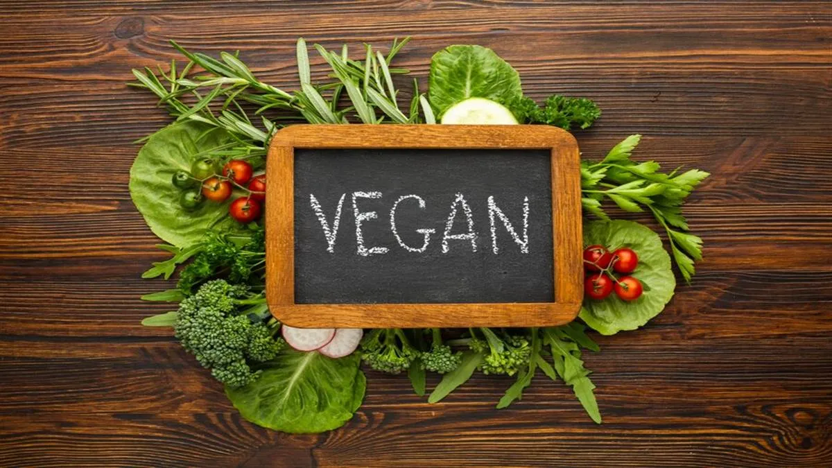 क्या होती है Vegan Diet? सिर्फ ट्रेंड देखकर 'वीगन' बनने से पहले यहां जान लीजिए इसके फायदे-नुकसान - What is Veganism know benefits and side effects of Vegan Diet