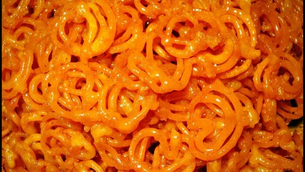 Jalebi Recipe in Urdu - How to Make Pakistani Jalebi - جلیبی