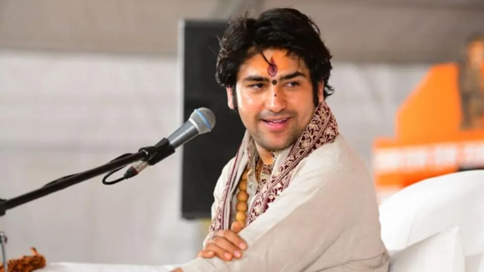 धीरेंद्र कृष्ण शास्त्री ने बताई एकांतवास में जाने की ये बड़ी वजह, भक्तों को दिया 'गुरुमंत्र' - baba dhirendra krishna shastri who returned from seclusion gave big gurumantra to ...