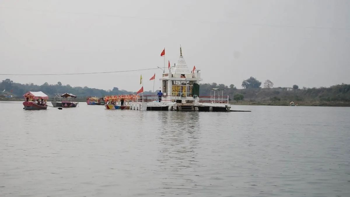 Jabalpur City News: ग्वारीघाट अब कहलाएगा 'गौरीघाट' दुरूस्त होंगे रिकार्ड, लगेंगे बोर्ड - Gwarighat will now be called Gaurighat records will be fixed boards will be installed