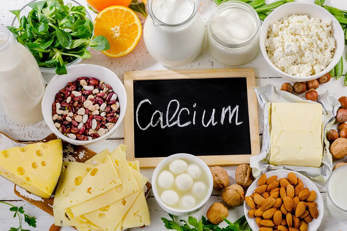 Calcium For Bone Health Deficiency Symptoms And Natural Food Source Of Calcium | Calcium For Bones: कैल्शियम से भरपूर इन खाद्य पदार्थों का करें सेवन, हड्डियां बनेंगी मजबूत