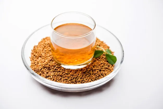 Photo fenugreek seeds or methi dana drink by soaking it in water overnight. helpful in weight loss, digestion and blood sugar treatment