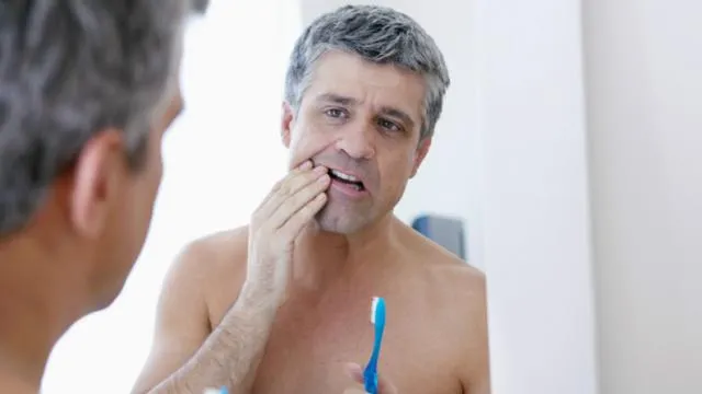 home remedies to cure gum disease in hindi reasons for periodontitis disease - मसूड़ों में हैं सूजन या आ रहा है खून, राहत देंगे ये घरेलू नुस्खे, लाइफस्टाइल न्यूज