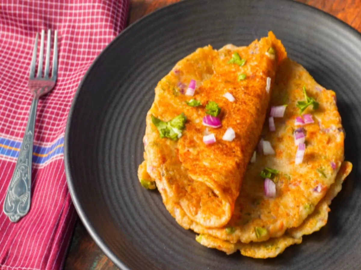 quick easy breakfast oats besan chilla recipe - मिनटों में बनाएं ओट्स और बेसन का टेस्टी चीला, ब्रेकफास्ट के लिए है हेल्दी ऑप्शन, खाना न्यूज