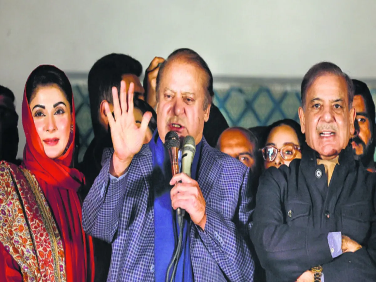 Nawaz Sharif claims to form government in Pakistan what does it mean for India pm modi - India Hindi News - पाकिस्तान में नवाज शरीफ ने किया सरकार बनाने का दावा, क्या