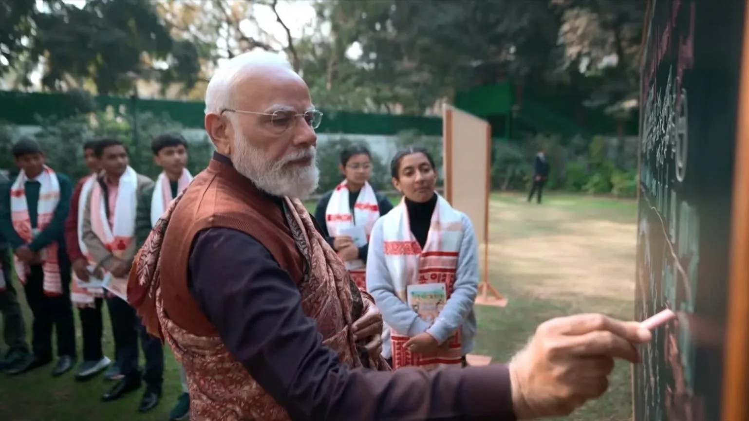 परीक्षा पे चर्चा 2026 का पहला एपिसोड दिल्‍ली स्थित पीएम आवास पर हुआ।