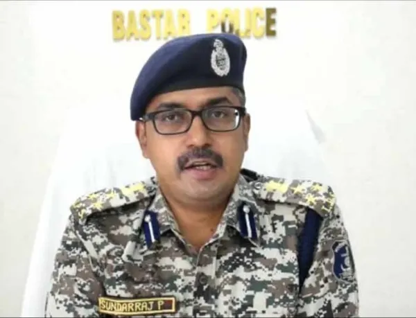 Chhattisgarh Naxal Attack : बस्तर IG का दावा- नक्सली मुठभेड़ में 6 से ज्यादा नक्सली ढेर, तीन जवान भी बलिदान