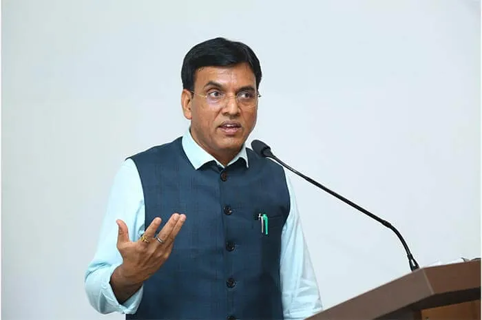 मनसुख एल मंडाविया | श्रम एवं रोजगार मंत्री, भारत